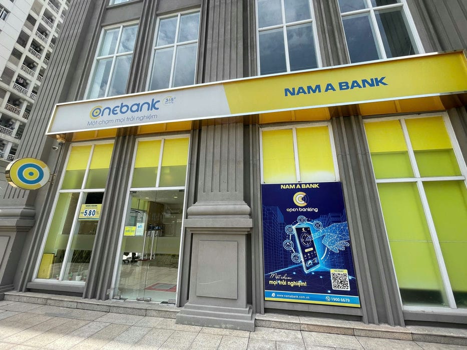 Nam á Bank tại Saigon Mia